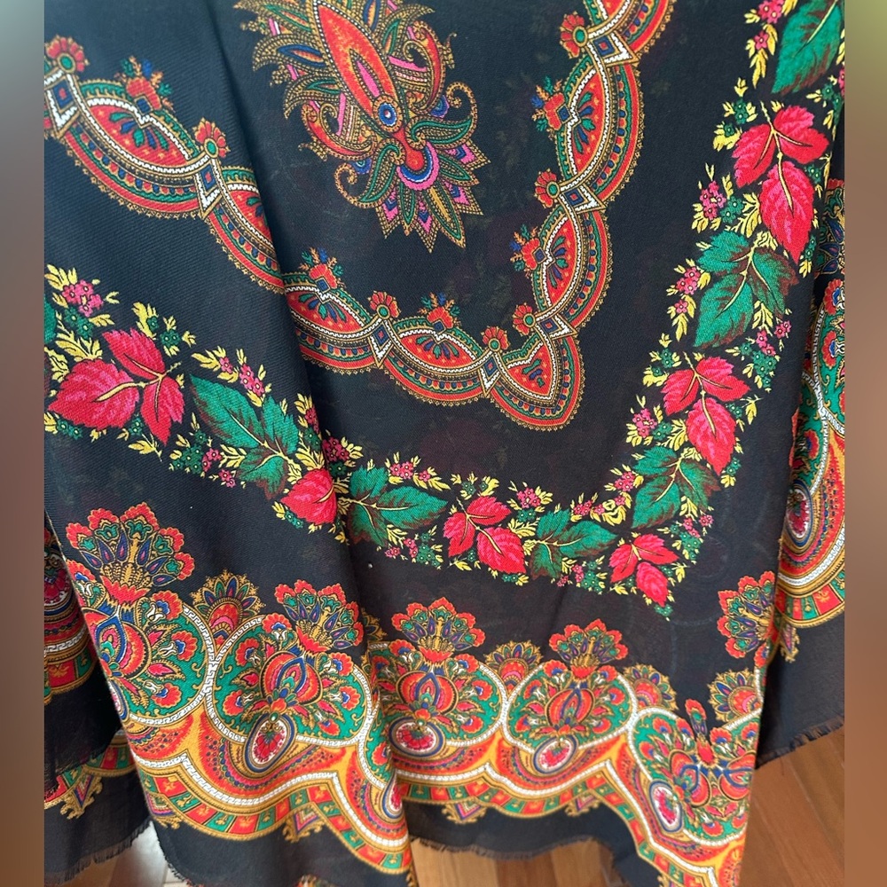Vintage Italian leaves And Paisley Large Square Shawl Scarf